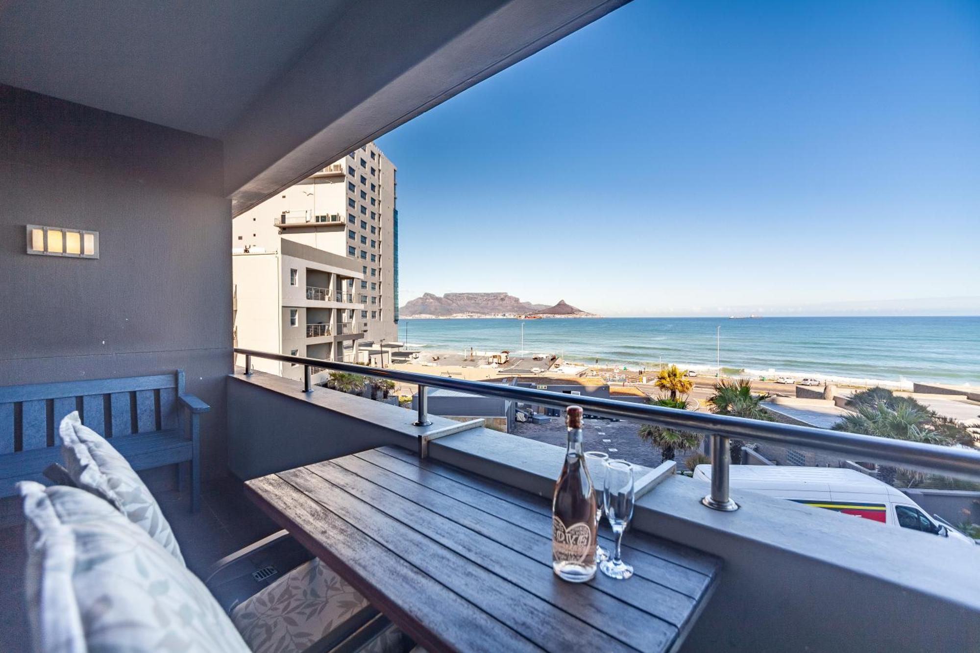 Modern Beachfront With Ocean Views - Infinity G9, Blouberg, Cape Town 布鲁堡史特兰 外观 照片