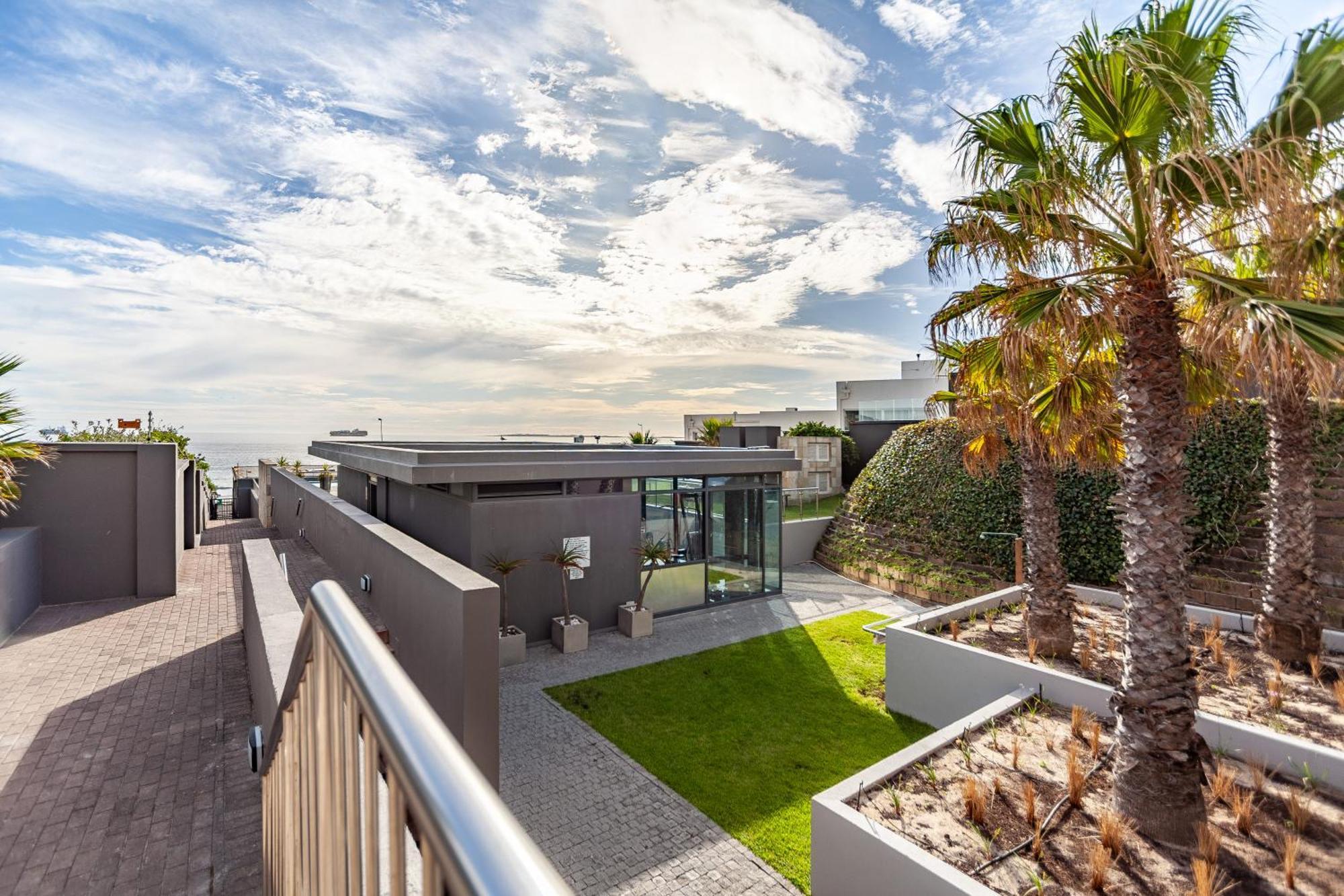 Modern Beachfront With Ocean Views - Infinity G9, Blouberg, Cape Town 布鲁堡史特兰 外观 照片