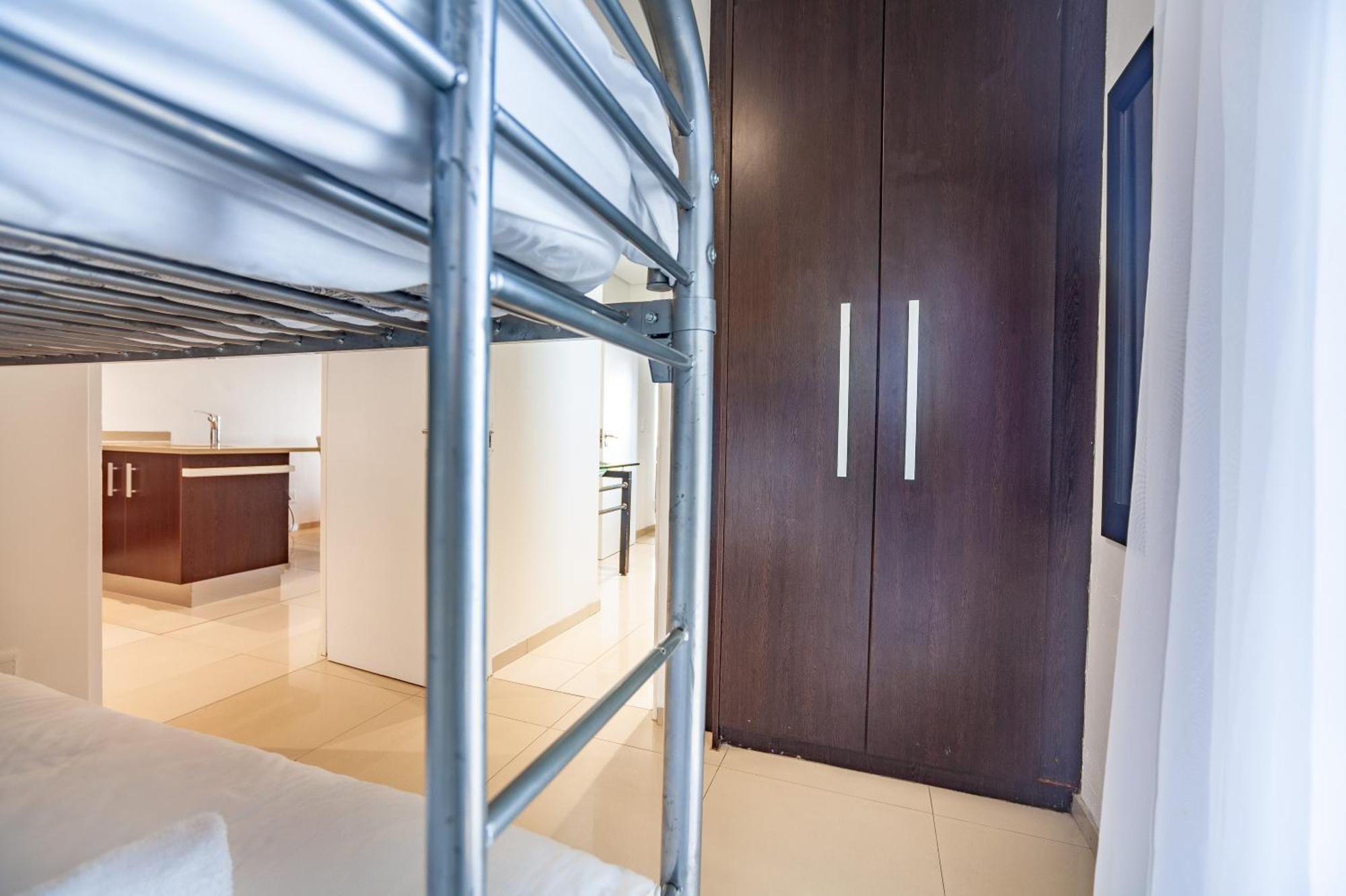 Modern Beachfront With Ocean Views - Infinity G9, Blouberg, Cape Town 布鲁堡史特兰 外观 照片